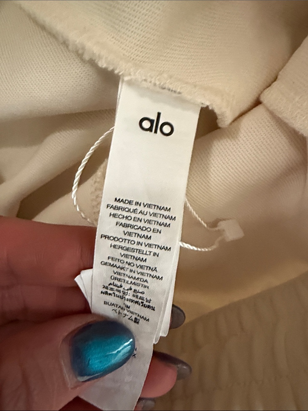 ALO Yoga Cream Sweat Joggers for Women — Relaxed Track Pants - Picture 3 of 9